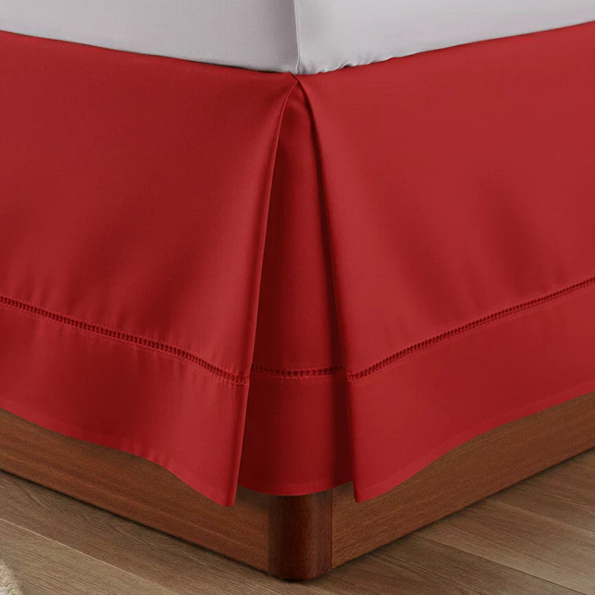 Saia Box Queen  Com Detalhes Em Pregas E Ponto Palito